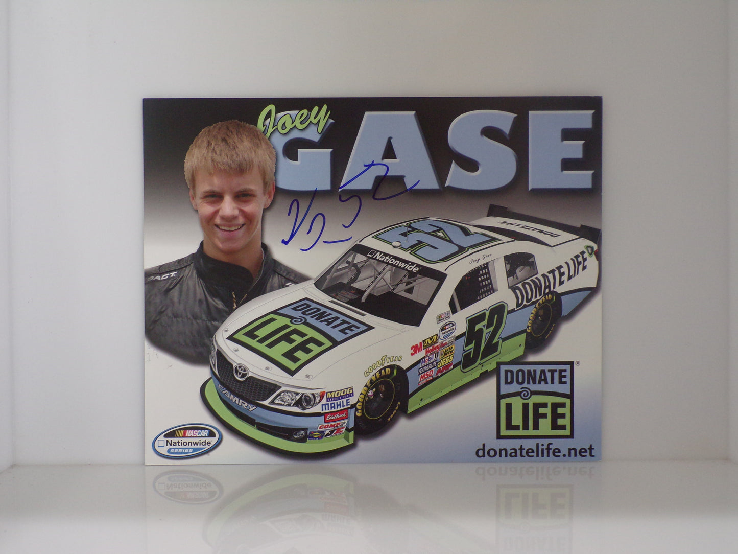 Item F224 - Autographed Nascar Hero Cards Lot of 12