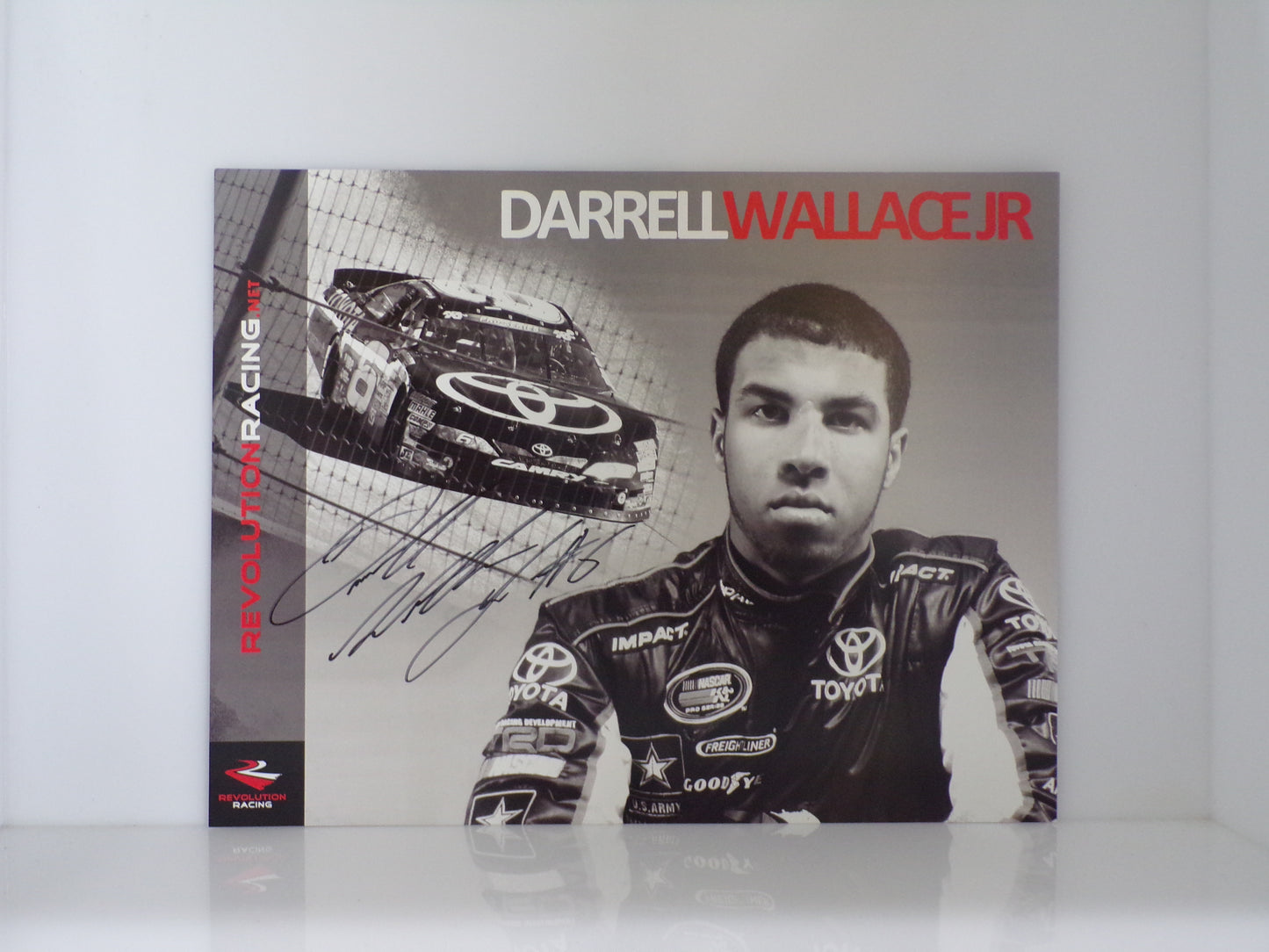 Item F224 - Autographed Nascar Hero Cards Lot of 12