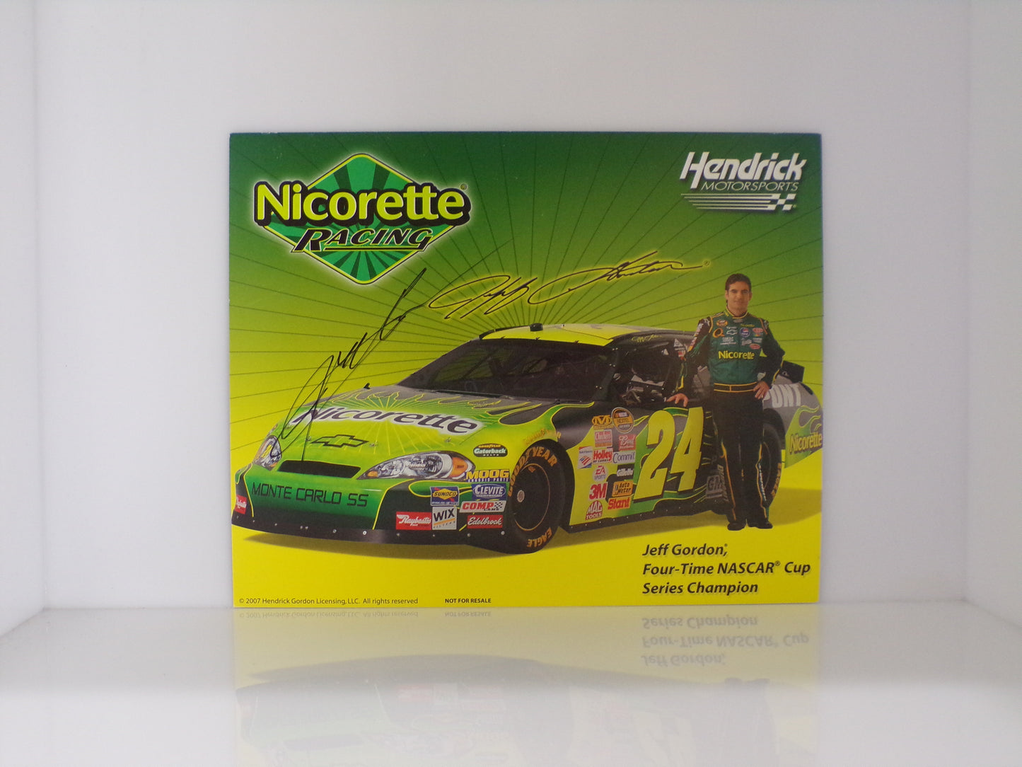 Item F229 - Autographed Nascar Hero Cards Lot of 12