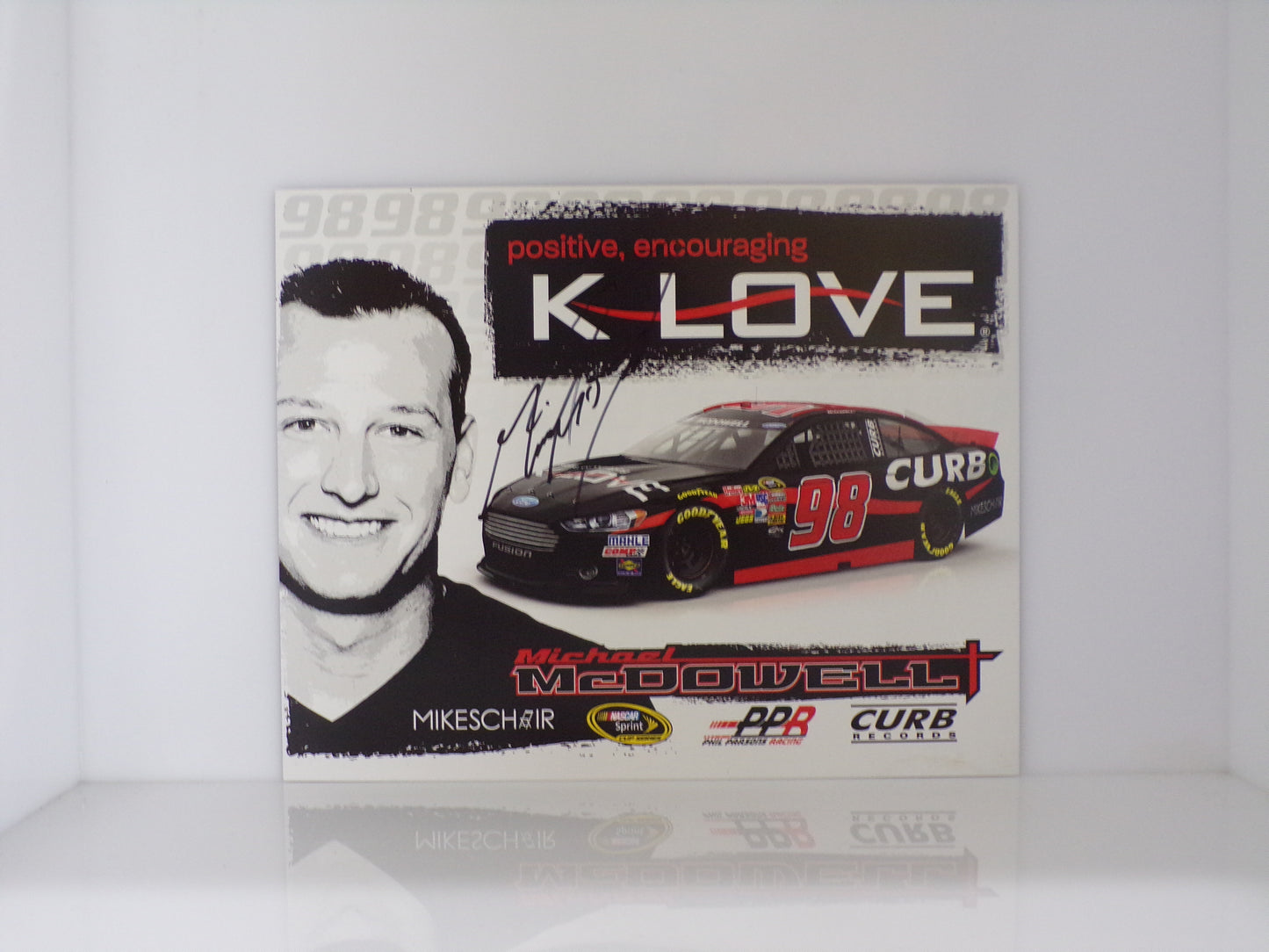 Item F229 - Autographed Nascar Hero Cards Lot of 12