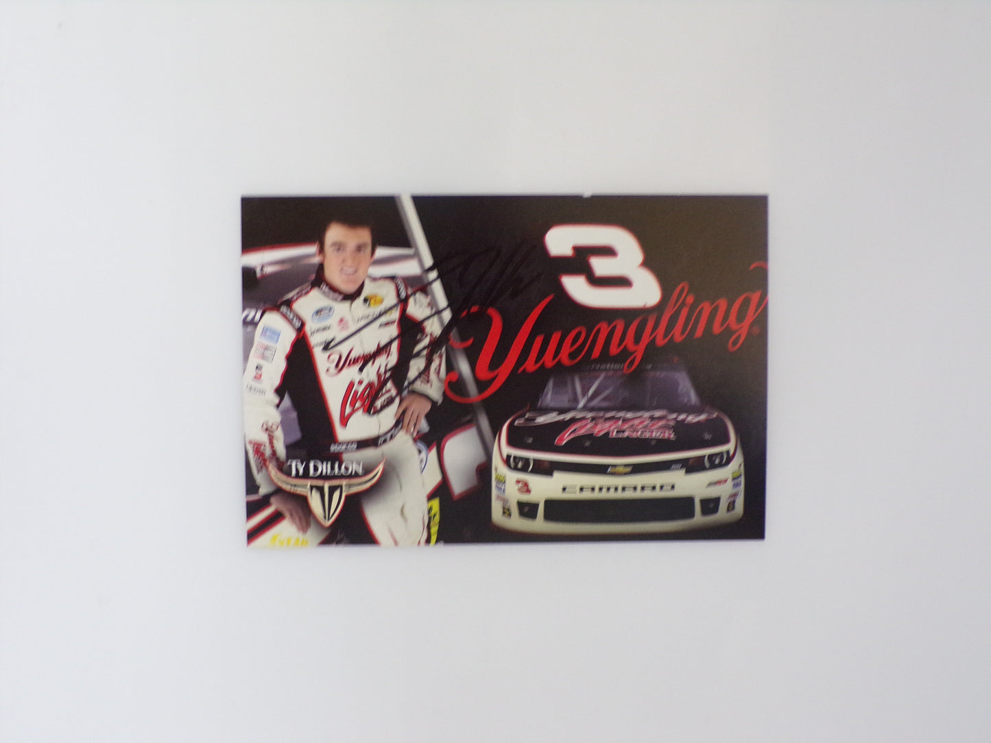 Item F229 - Autographed Nascar Hero Cards Lot of 12