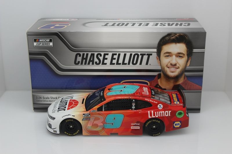 Item CL25-123 - Chase Elliott 2021 LLumar Window Film 1:24 Nascar Diecast