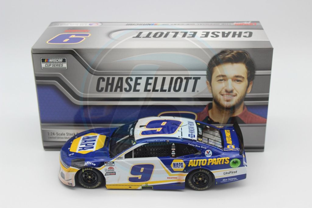 Item CL25-124 - Chase Elliott 2021 NAPA Bristol Dirt Raced Version 1:24 Nascar Diecast