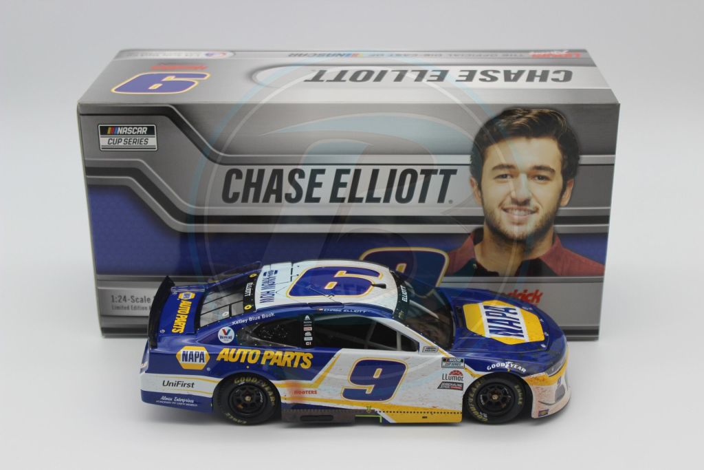 Item CL25-124 - Chase Elliott 2021 NAPA Bristol Dirt Raced Version 1:24 Nascar Diecast