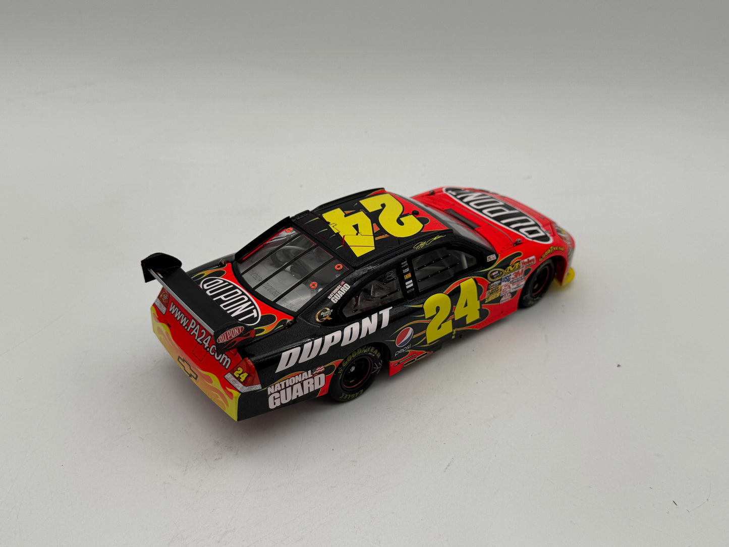 Item F743 - Jeff Gordon #24 2009 Dupont Duel 150's Raced Win *No Box*