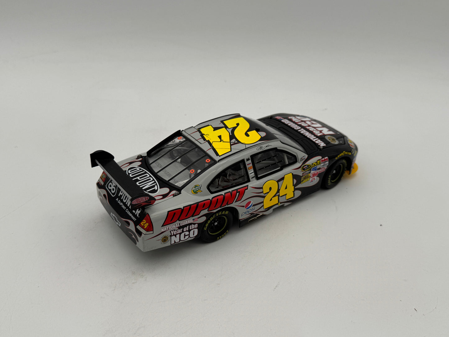 Item F744 - Jeff Gordon #24 2009 National Guard Year of the NCO *No Box*