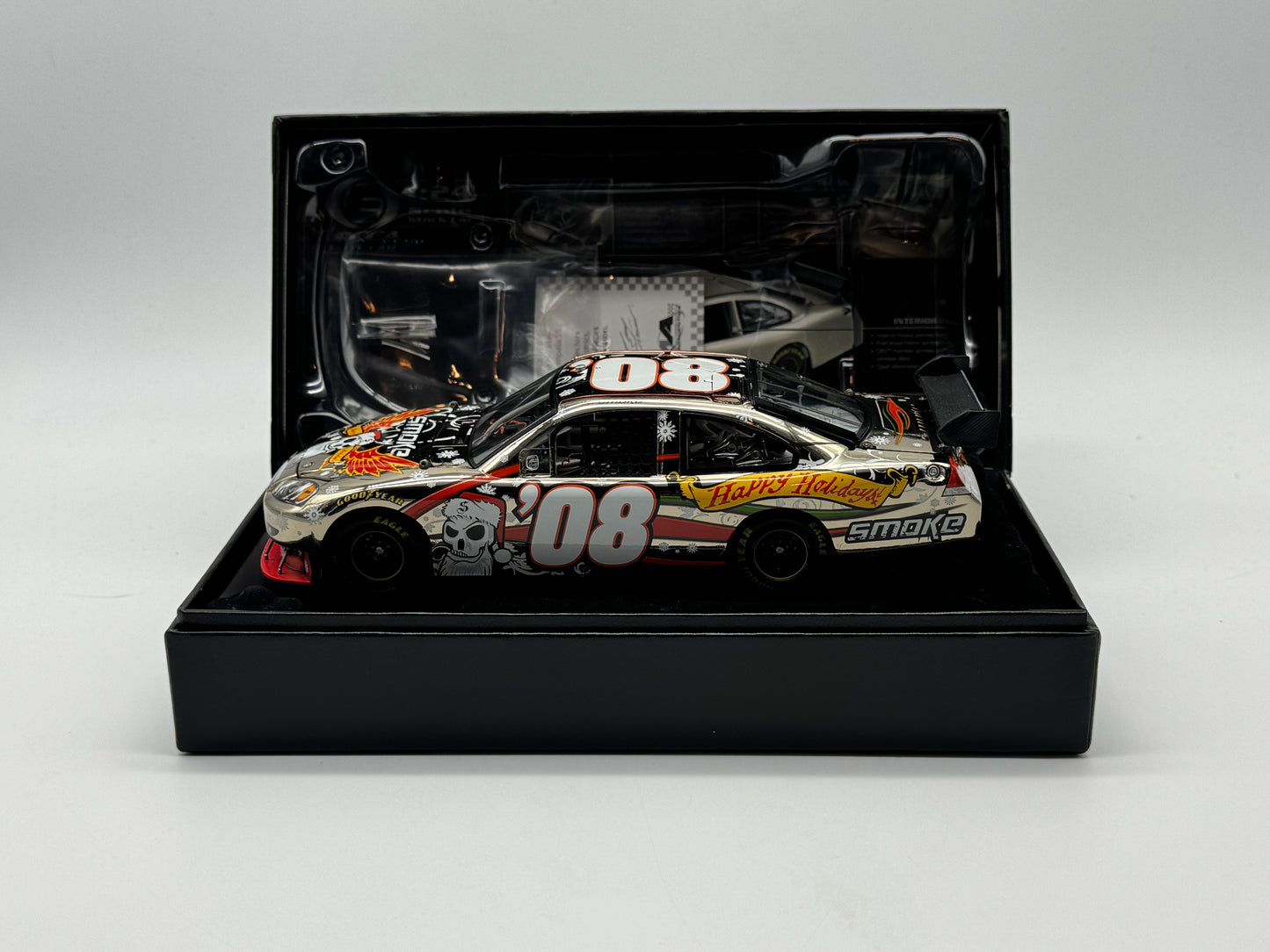 Item G388 - Tony Stewart #08 Sam Bass Holiday 2008 Elite White Gold **Din 2**