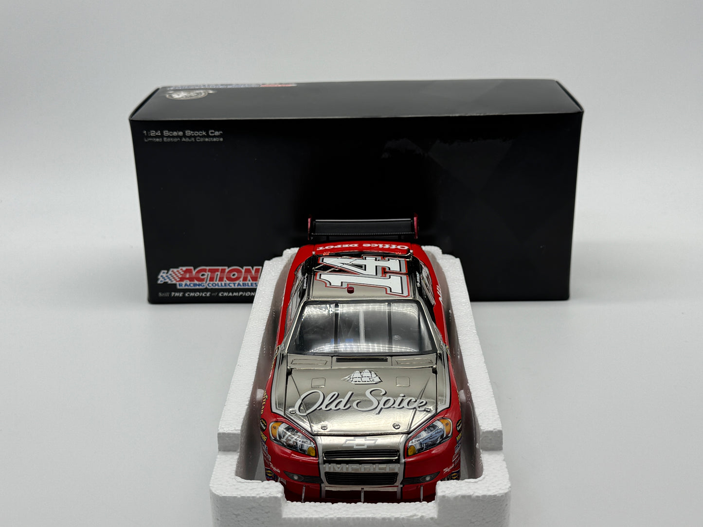 Item G450 - TONY STEWART #14 OLD SPICE 2010 IMPALA POLISHED NICKEL **Din 8**