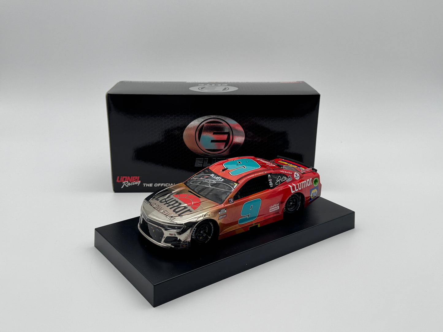 Item G640 - Chase Elliott 29 Llumar CDTA Win 2021 Camaro ZL1 Elite Color Chrome **Autographed**