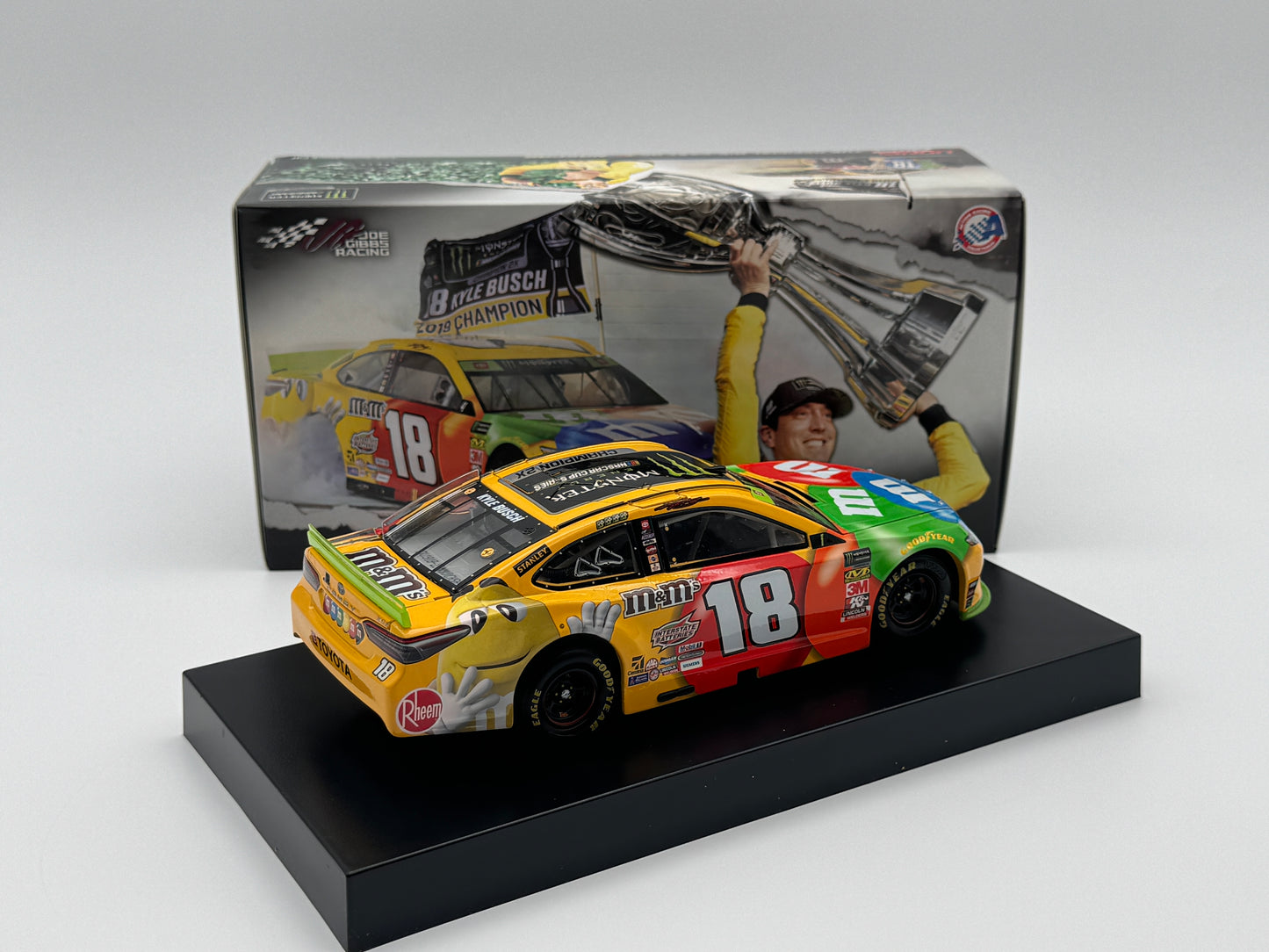 Item G675 - Kyle Busch #18 M&M'S Champion 2019 Camry