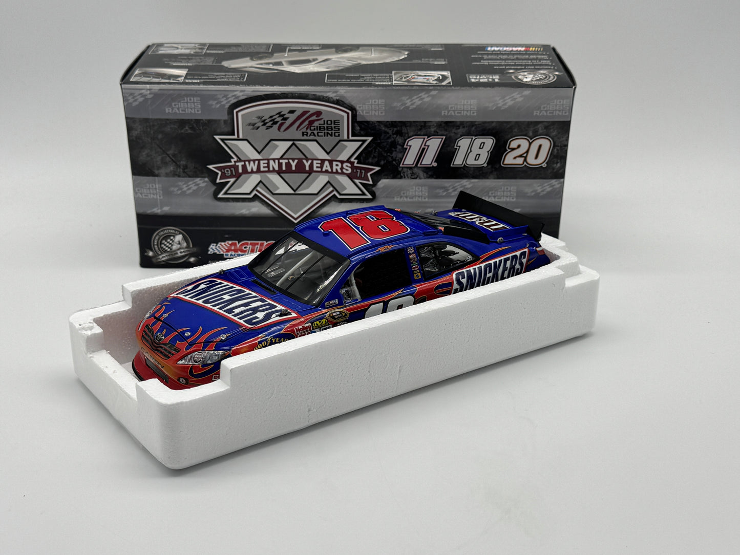 Item G470 - Kyle Busch #18 Snicker's 2011 Camry