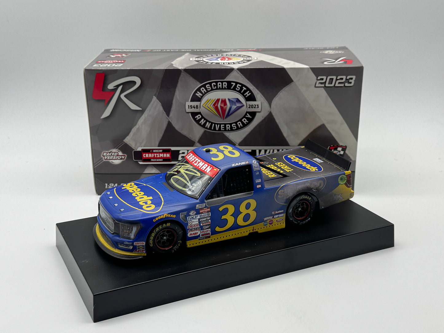 Circle B Auction