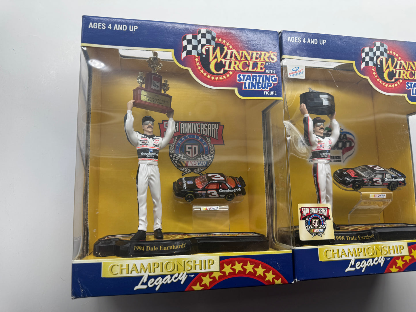 E - Item N392 - Dale Earnhardt 1994/1998 Figure/1:64 Scale Lot