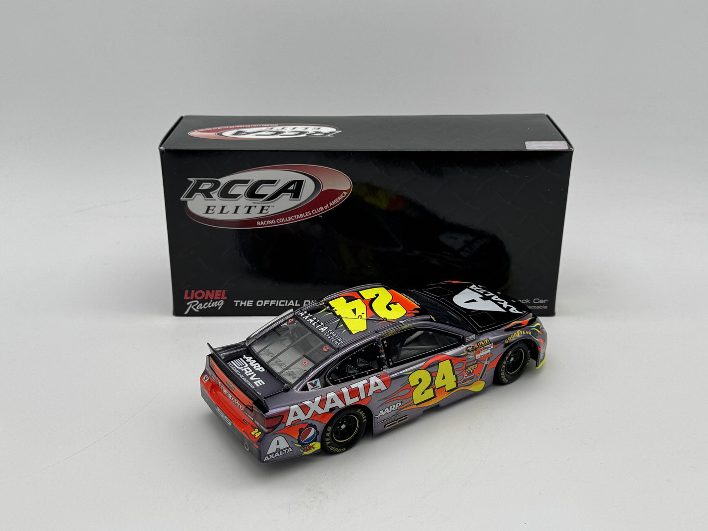 Item F070 - Jeff Gordon #24 Axalta 2014 SS Color Chrome Elite *MISSING BTM STYROFOAM*