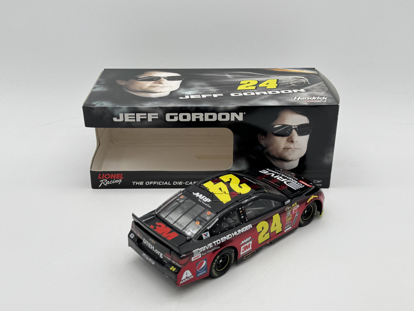 Item F143 - Jeff Gordon #24 AARP/DTEH 2015 SS Color Chrome