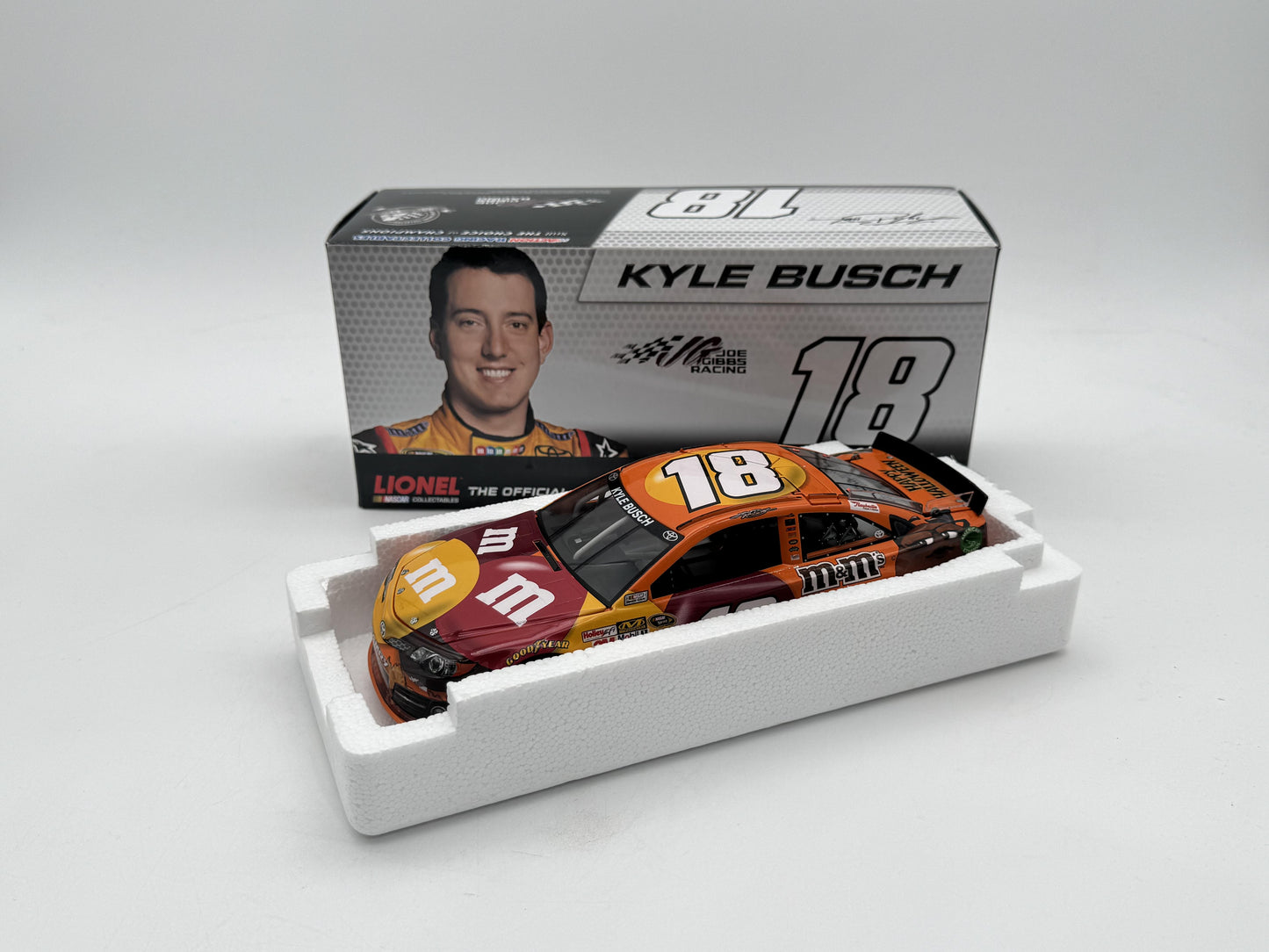 Item F425 - Kyle Busch #18 M&M'S Halloween 2013 Camry