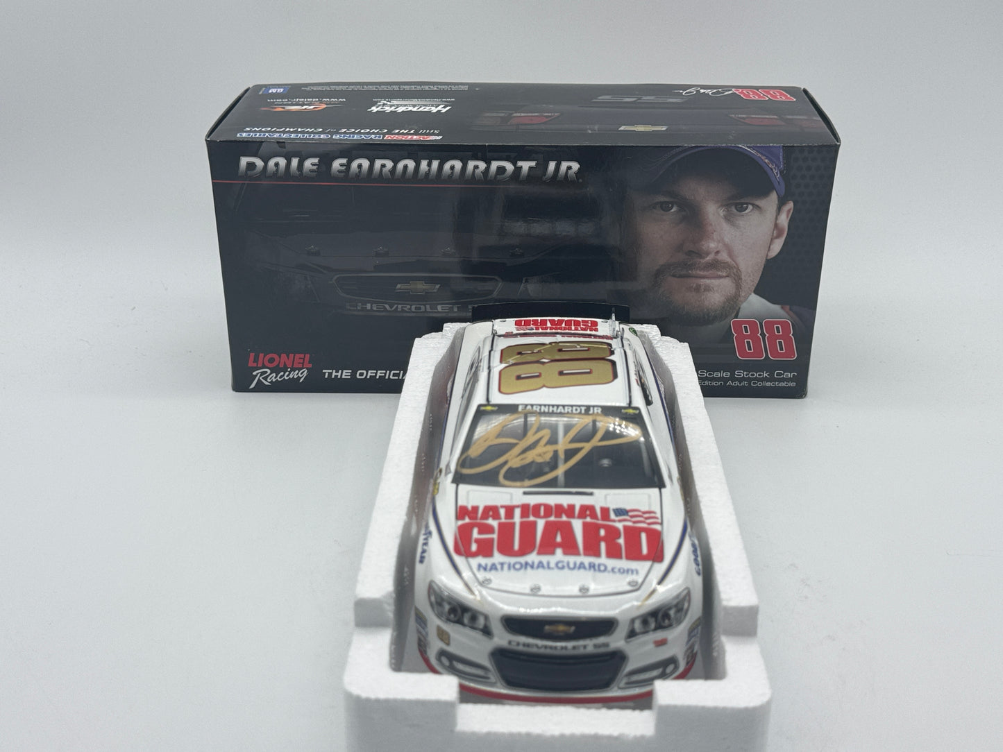 Item M930 - Dale Earnhardt Jr. #88 National Guard 2014 SS