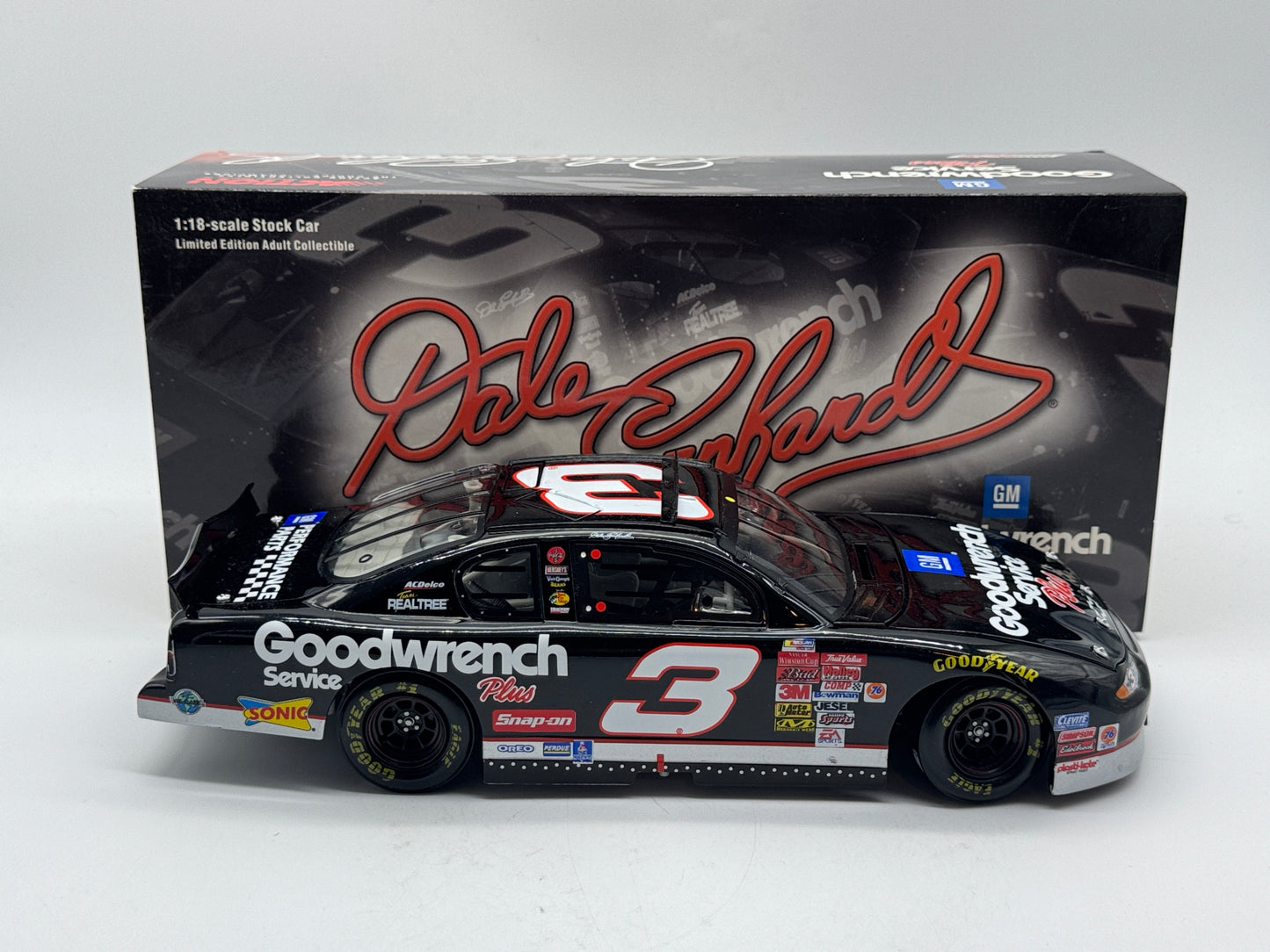 Item M984 - Dale Earnhardt #3 GM Goodwrench Service Plus 2001 Monte Carlo