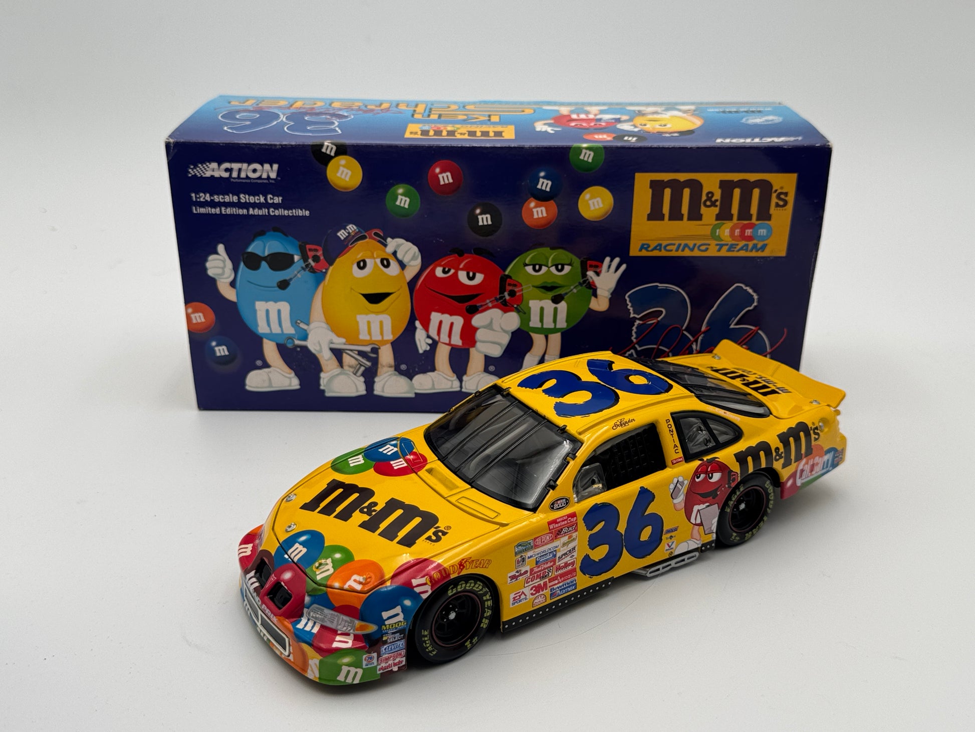 Item P518 - Ken Schrader #36 M & M's 2000 Grand Prix