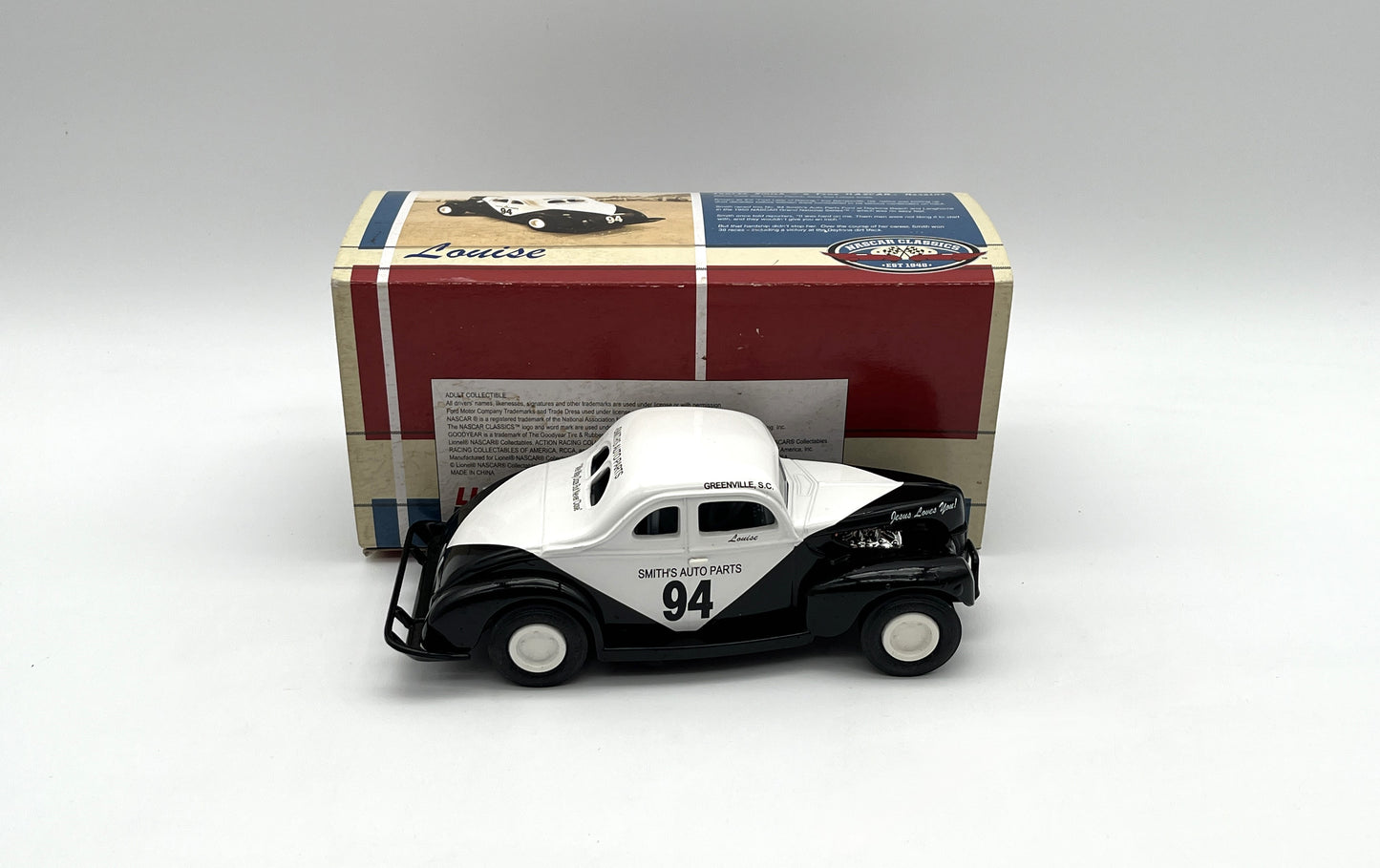 Item G957 - Louise Smith 1940's Coupe Smiths Auto Parts 1:24 Nascar Classics Diecast