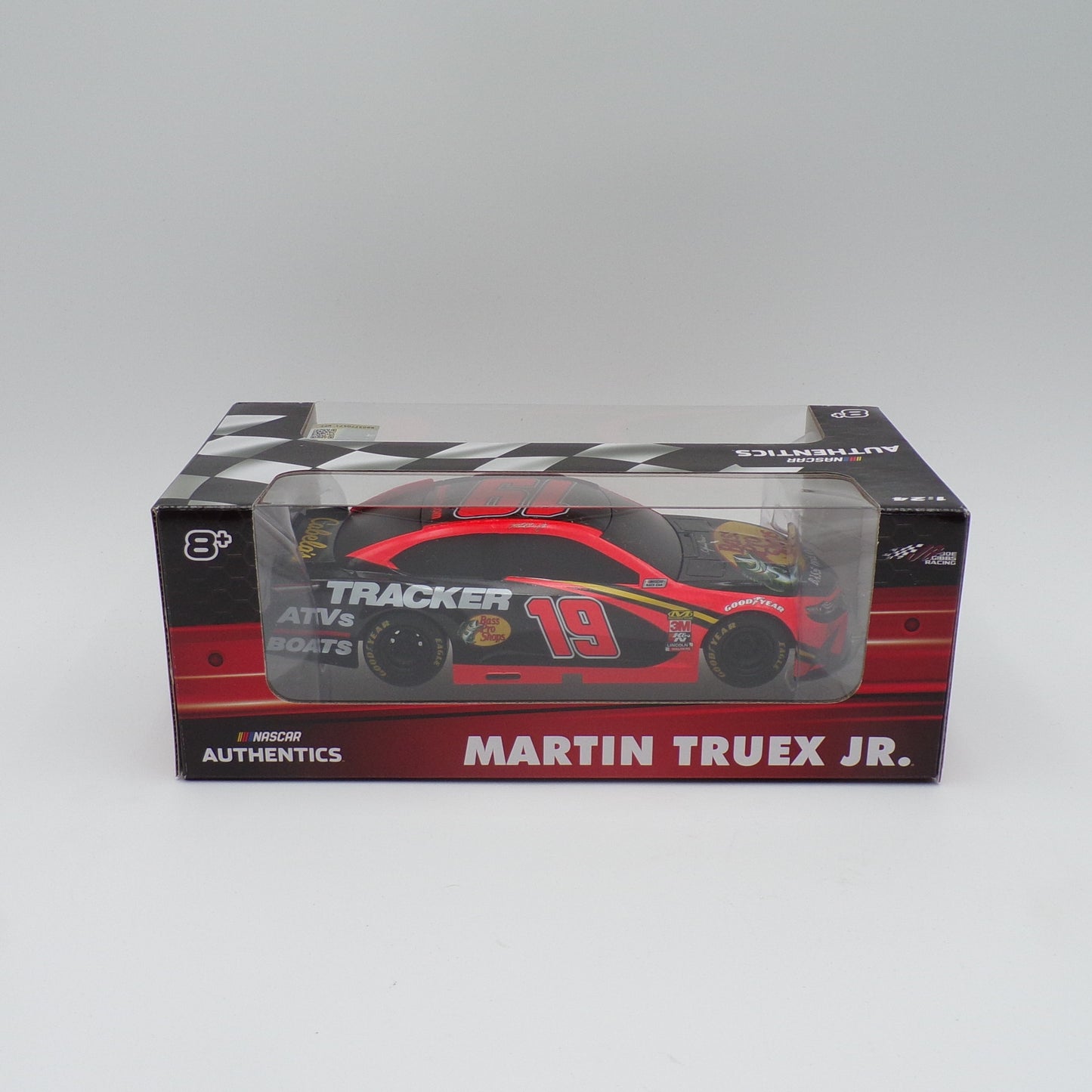Item - B005 - Martin Truex Jr 2019 Bass Pro Shops 1:24 Nascar Authentics