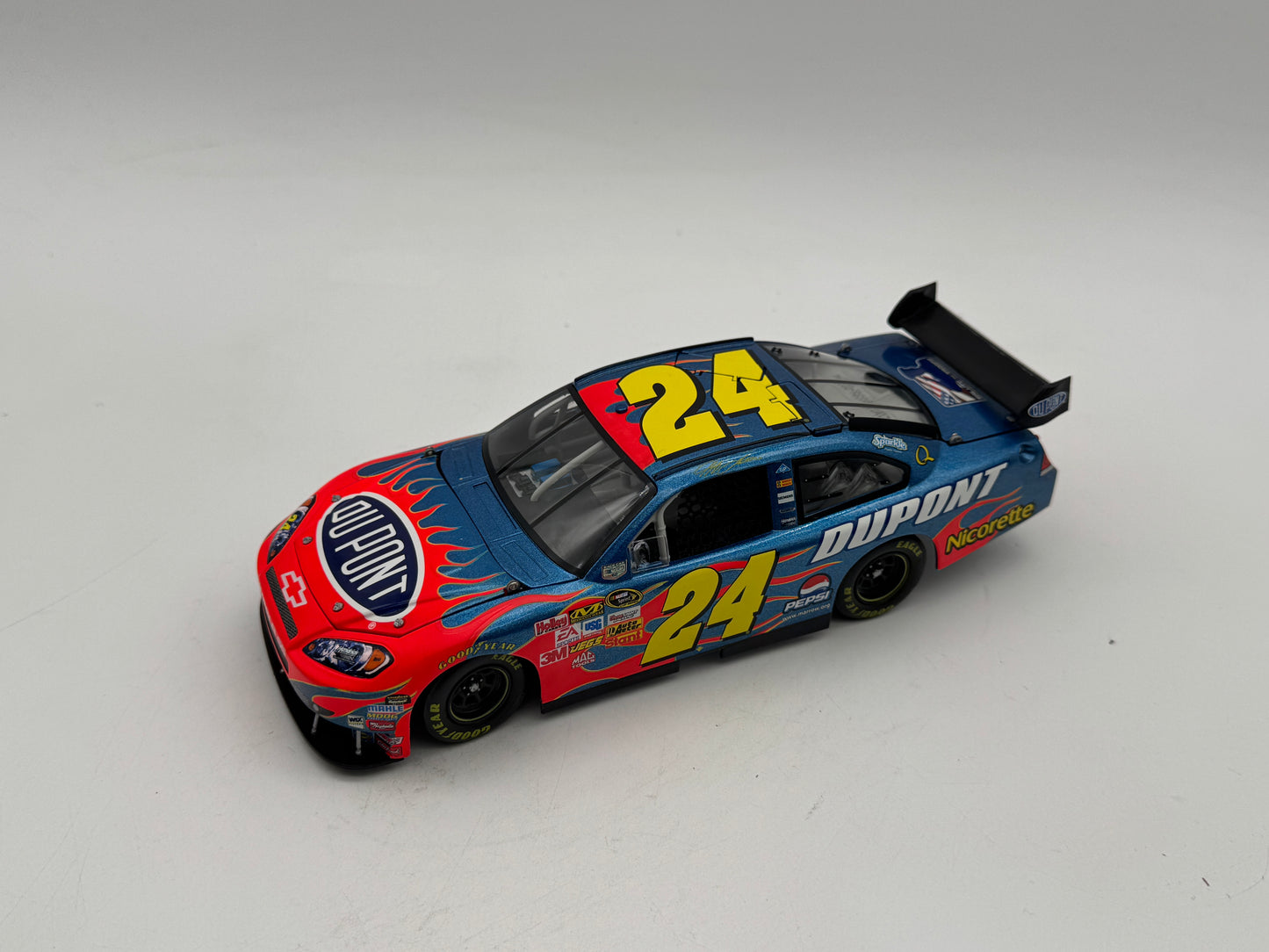 Item F709 - Jeff Gordon #24 2008 Dupont Salute/Troops *No Box*
