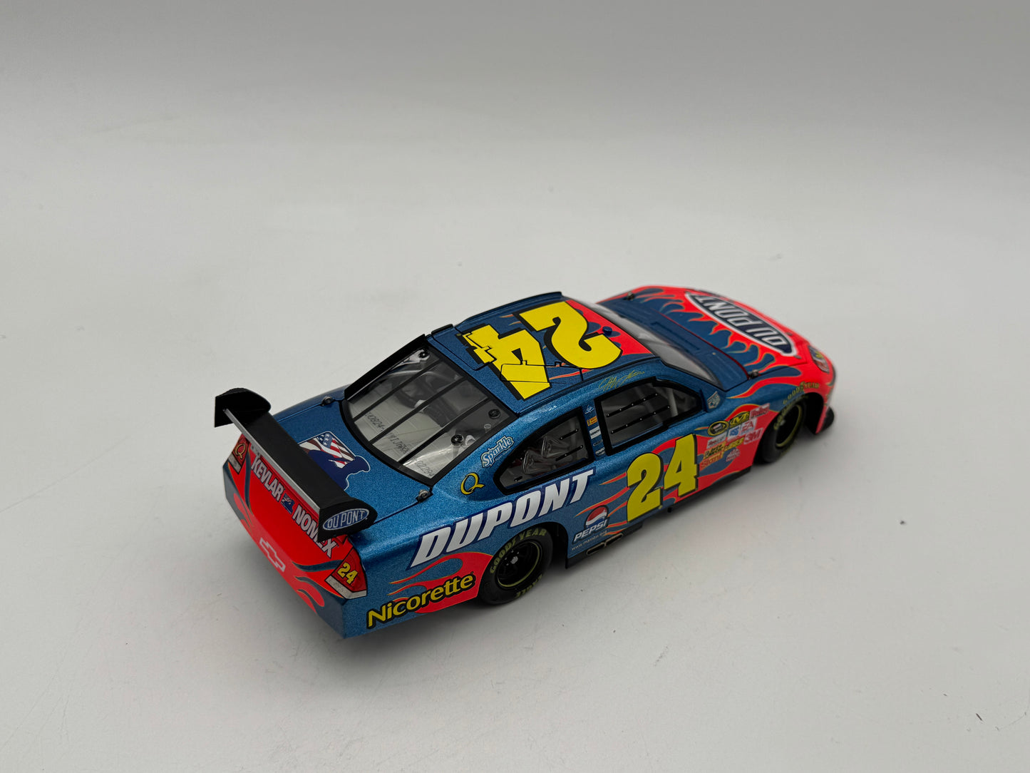 Item F709 - Jeff Gordon #24 2008 Dupont Salute/Troops *No Box*