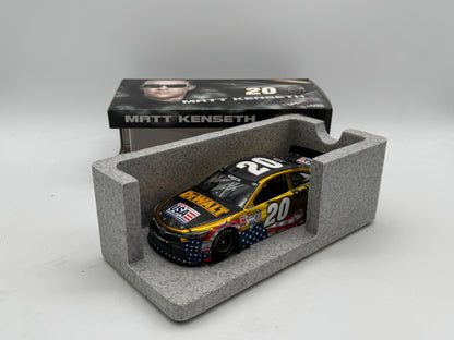 Item F877 - Matt Kenseth #20 DeWALT Patriotic 2015 Camry ARC Color Chrome **Autographed**