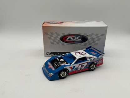 Item F983 - Matt Kenseth #17 Farm And Fleet Eldora **Autographed**