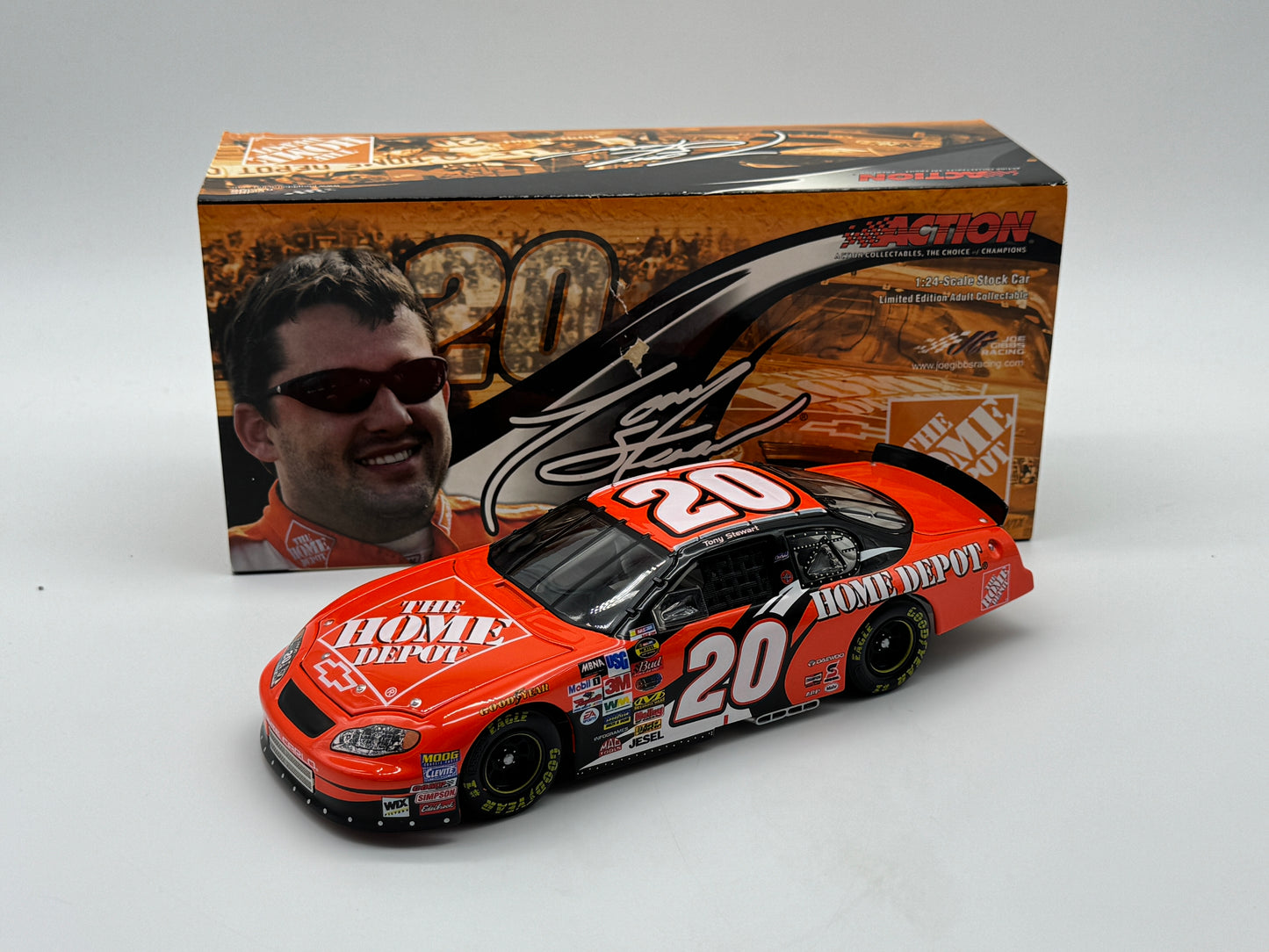 Item G497 - Tony Stewart #20 Home Depot 2004 Monte Carlo
