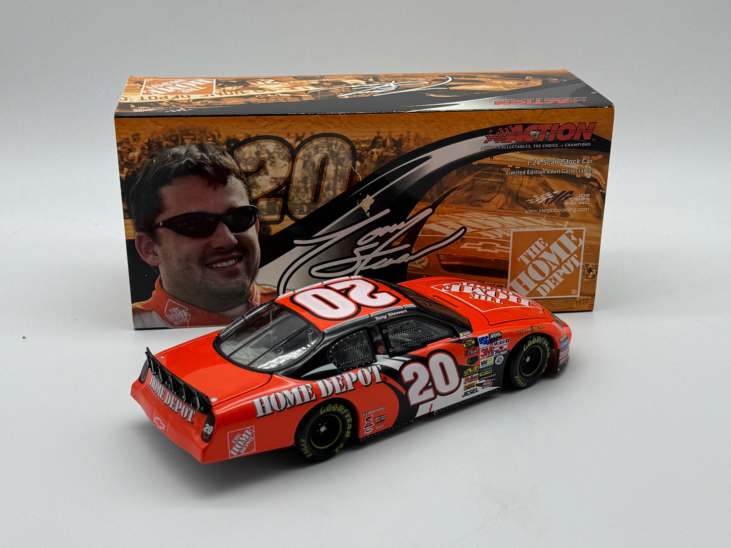Item G497 - Tony Stewart #20 Home Depot 2004 Monte Carlo
