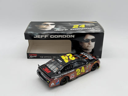 Item F138 - Jeff Gordon #24 AARP/DTEH 2015 SS Vintage Finish ***DIN 2***