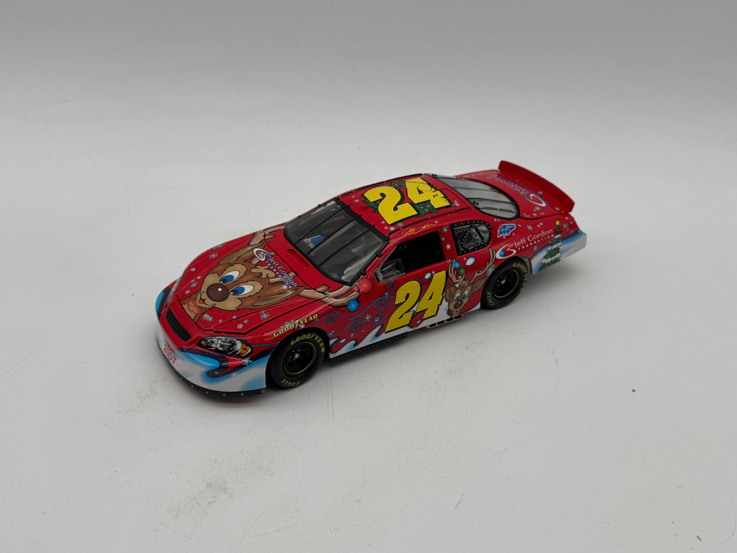 Item F671 - Jeff Gordon #24 2007 Foundation Santa *No Box*