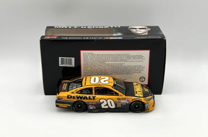 Item G911 - Matt Kenseth 2015 DeWalt 1:25 Nascar Diecast