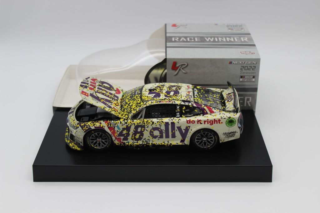 Item CL25-222 - Alex Bowman 2022 Ally Las Vegas 3/6 Race Win 1:24 Elite Nascar Diecast