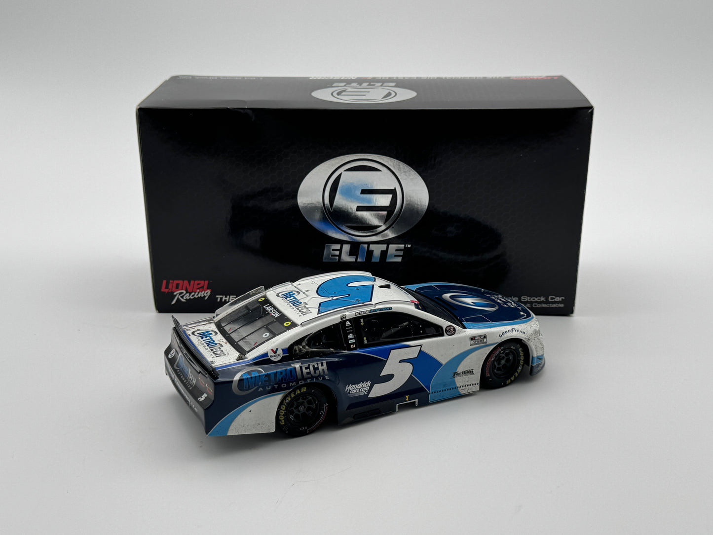 Item K354 - KYLE LARSON #5 MetroTech Charlotte Win 2021 Camaro ZL1 Elite **missing base**
