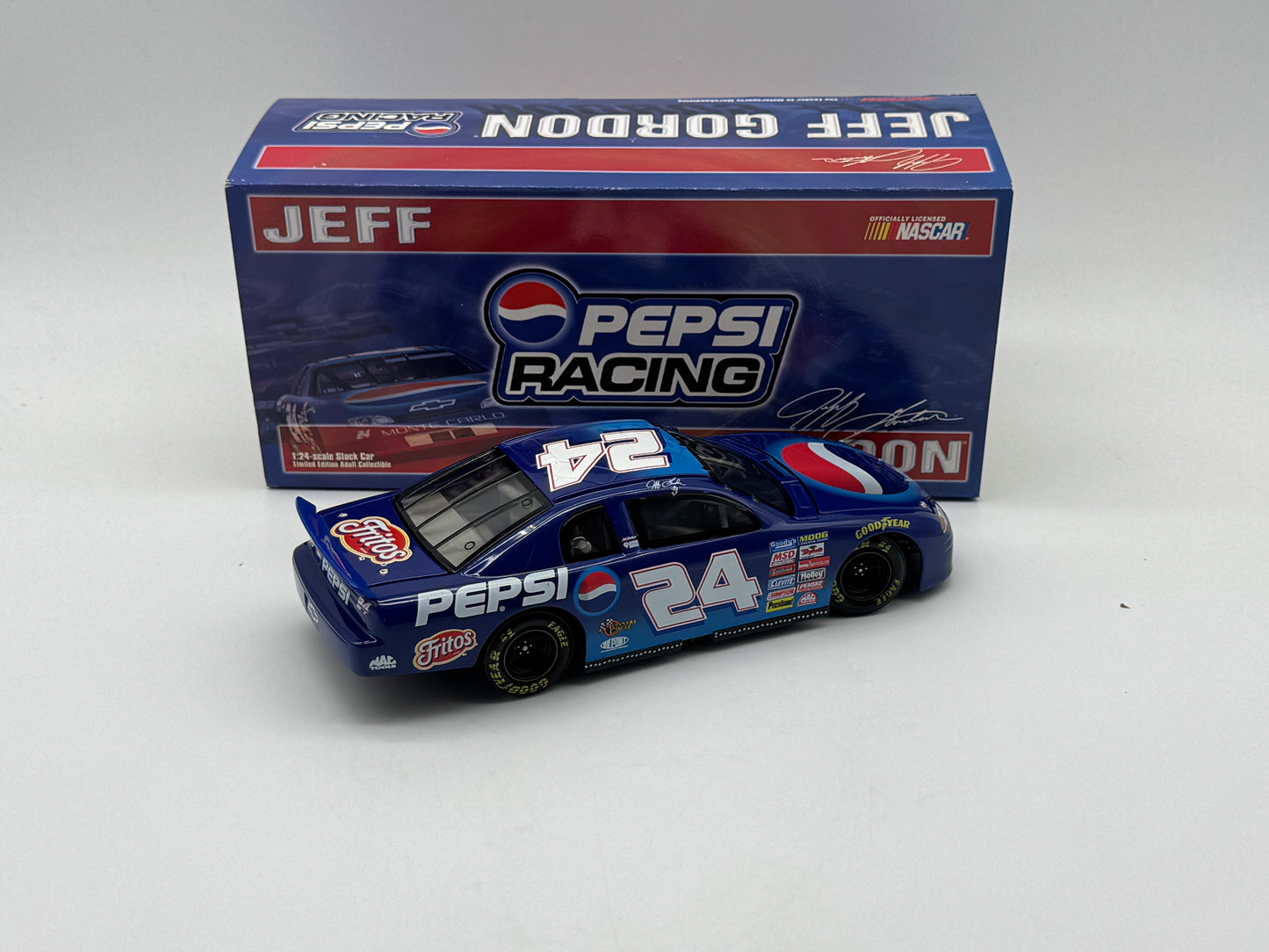 Item H153 - Jeff Gordon #24 Pepsi 1999 Monte Carlo
