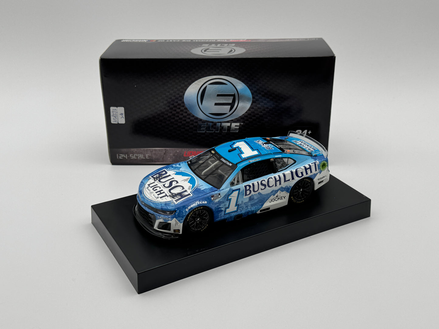 Item H914 - Ross Chastain #1 Busch Light 2025 Chevrolet Elite **Din 2**