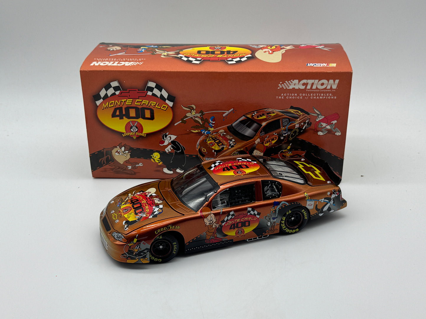 Item H194 - Event Car Looney Tunes 2001 Monte Carlo